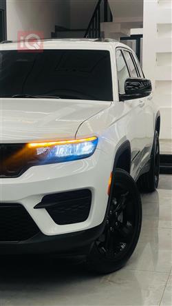 جيب جراند شيروكي